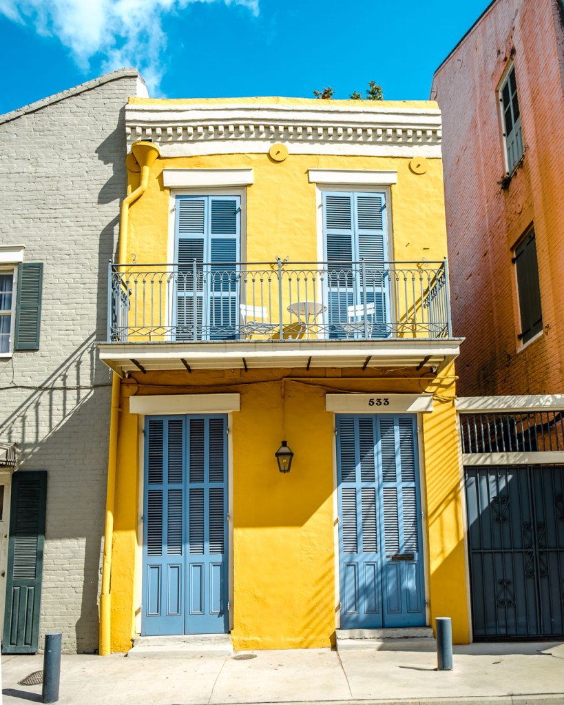 Photo of a building in the French Quarter of New Orleans